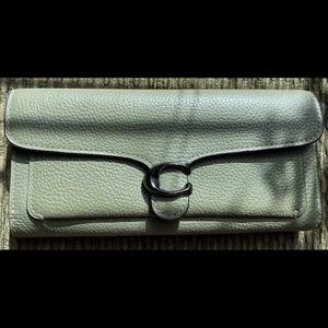 FINAL SALE! NEW COACH WOMENS PEBBLE LEATHER WALLET